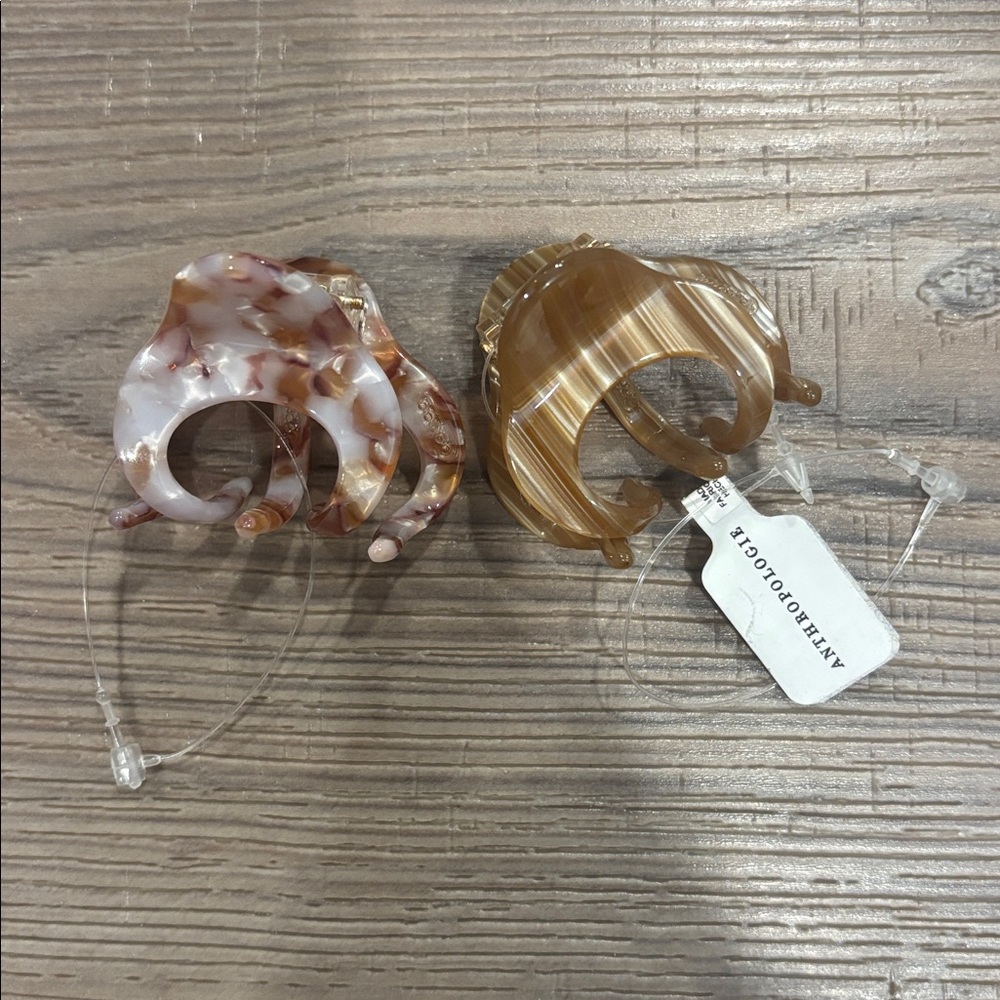 Anthropologie Neutral Mini Hair Claw Clips - Picture 3 of 3